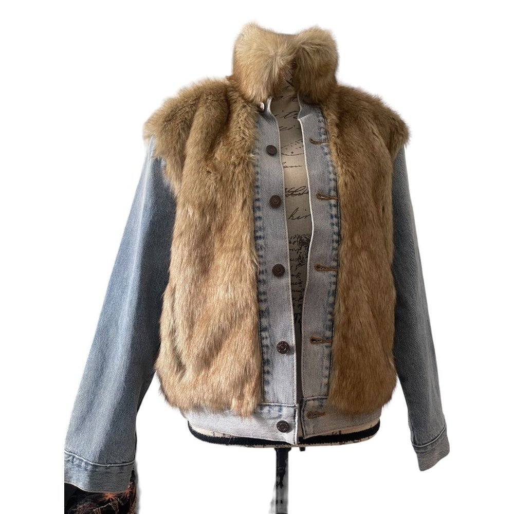 LEVI'S TRUCKER FAUX FUR JACKET